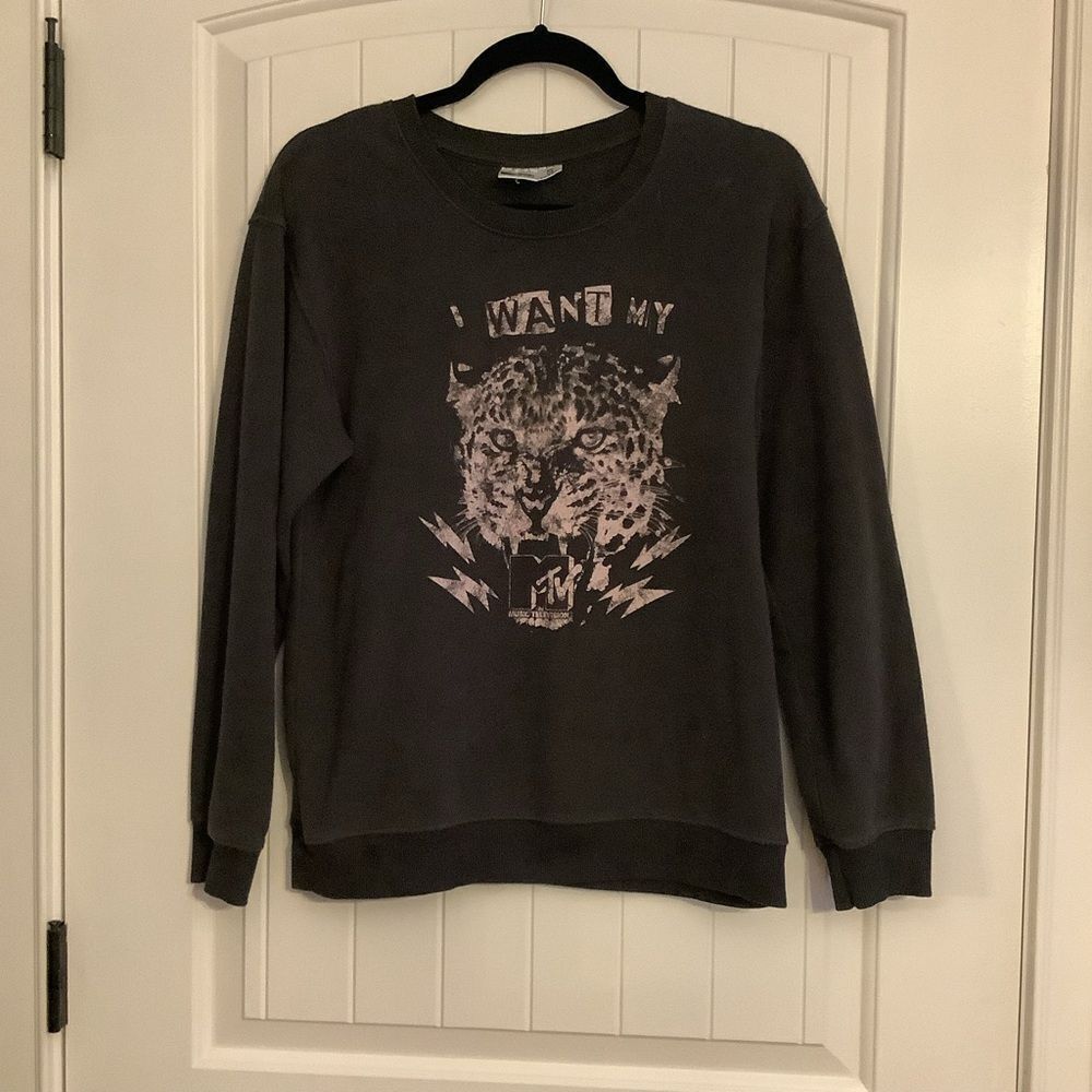 MTV Sweatshirt 🦁📺‎